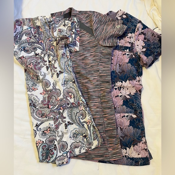 Women’s Small Scrub Tops - Picture 1 of 5